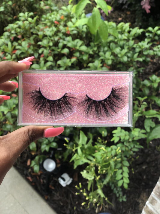 “Nadia” 3D Mink Lashes - Intuitive Lashes and Accessories LLC